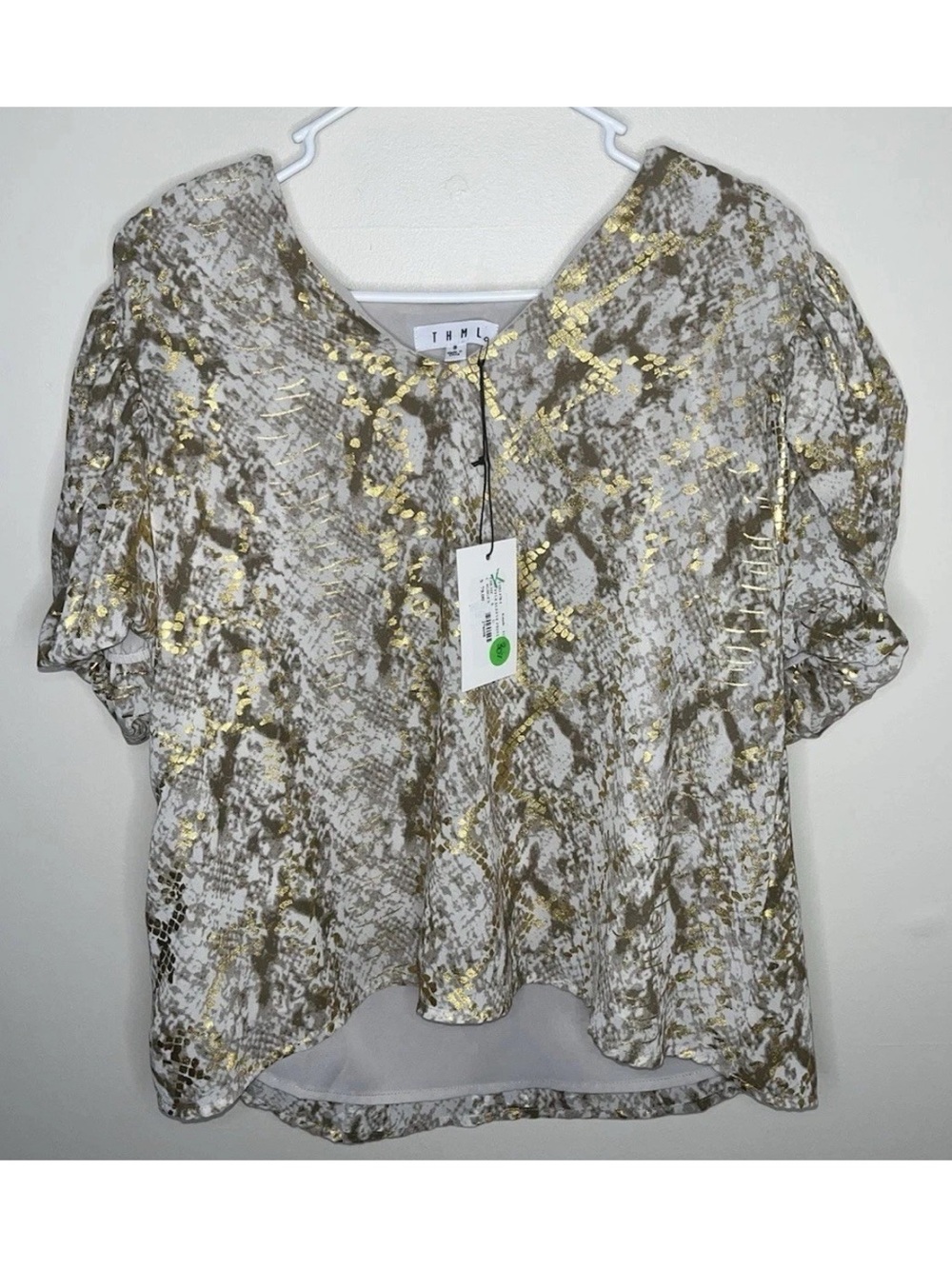 THML Ruffle Short Sleeve Snake Print Blouse V-Neck Metallic Gold Size S NWT
